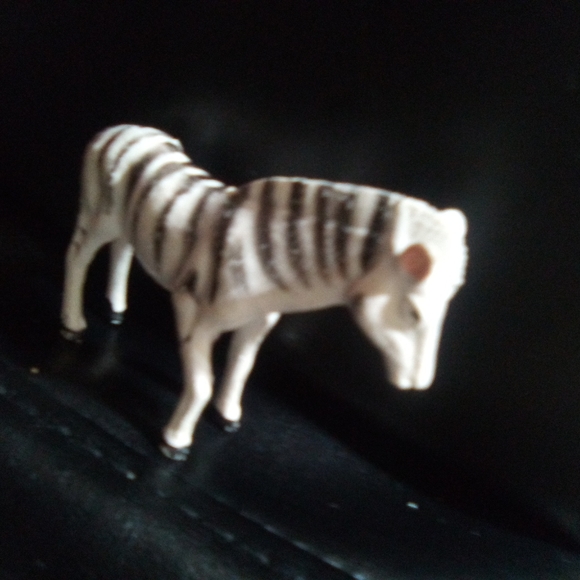 N A Other - Britians plastic zebra I plain vintage zebra zoo animal